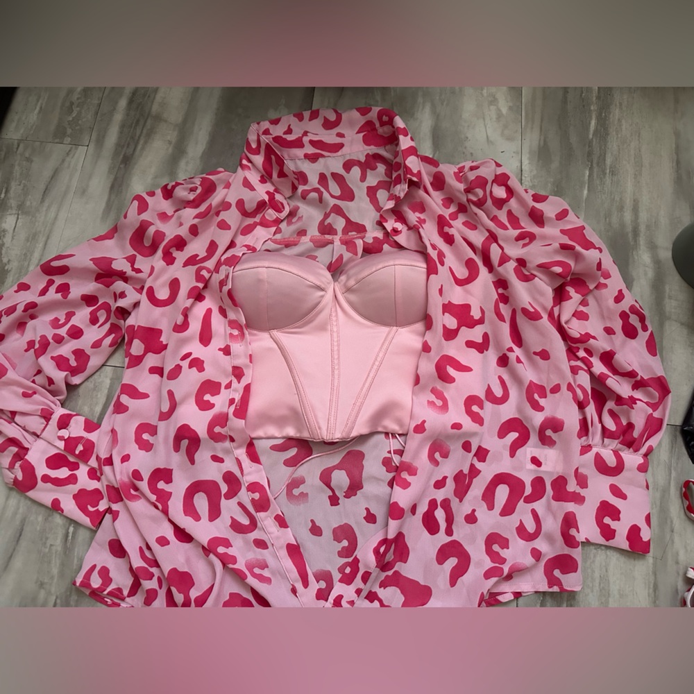 2 PIECES- Amazon Pink Long Sleeve Bustier Sweatshirt & HANDMADE CORSET SZ-xs,s,m